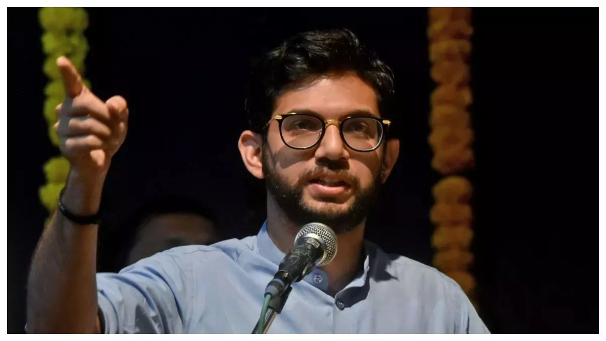   '50 खोखे, एकदम ओके', मंत्री संजय शिरसाट के वायरल वीडियो पर आदित्य ठाकरे का तंज; पूछा- कहां से आए इतने नोट?